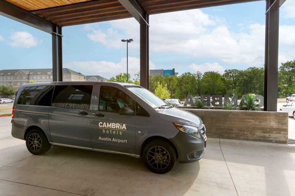 Cambria Hotel Austin Airport Amenities foto